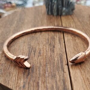 Vintage Arrow Cuff Bracelet B3421
